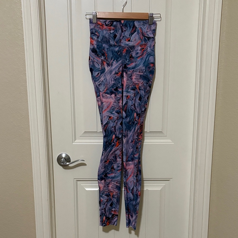 Lululemon athletics Abstract Marble Print Leggings‎ in Navy and Pink